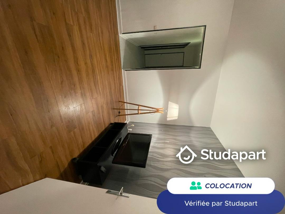Private room for rent on Rue Bonte Pollet, Lille - Vue 3