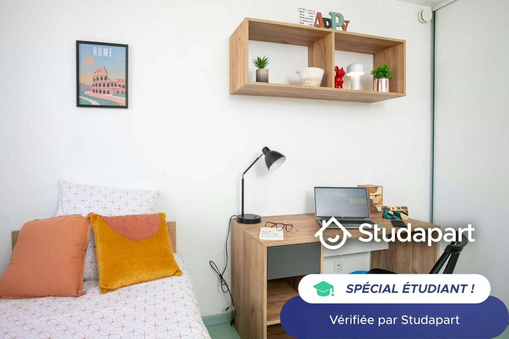 Privat rum att hyra för 425 € i månaden i Bourg-en-Bresse, Rue du 4 Septembre