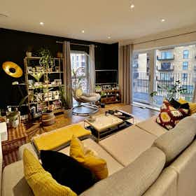 Квартира сдается в аренду за 2 746 £ в месяц в London, Moy Lane