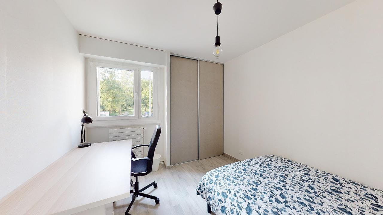 Privat rum att hyra för 370 € i månaden i Besançon, Rue de Franche-Comté