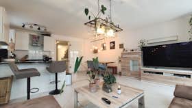 Lägenhet att hyra för 2 900 € i månaden i Munich, Böcklerweg