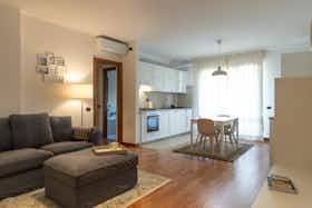 公寓 正在以 €2,100 的月租出租，其位于 Padova, Via Lorenzo da Bologna