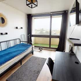 Privé kamer te huur voor € 450 per maand in Pessac, Rue Paul Éluard