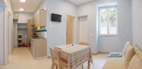 Lägenhet att hyra för 1 800 € i månaden i Ischia, Via San Giovanni della Croce