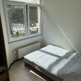 Квартира сдается в аренду за 1 400 € в месяц в Brussels, Quai du Commerce