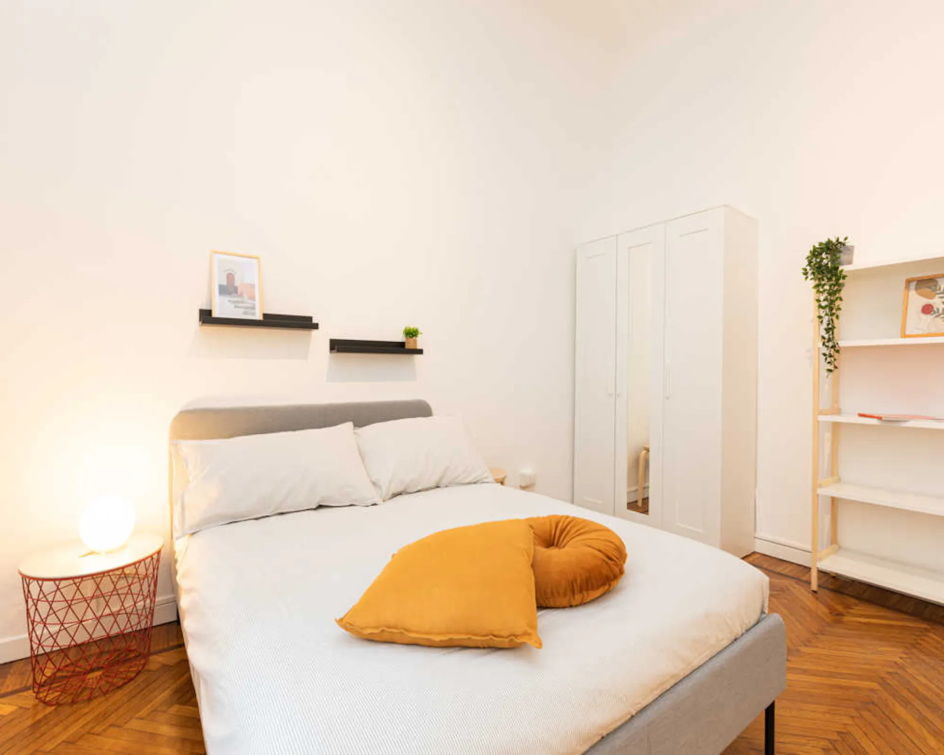 Via Cesare da Sesto, Milan preview