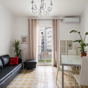 Apartment for rent for €2,500 per month in Barcelona, Carrer d'en Fontrodona