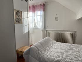 Приватна кімната за оренду для 600 EUR на місяць у Margency, Rue Eugène Legendre