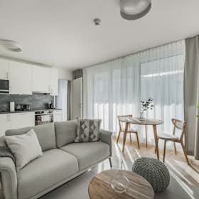 Apartment for rent for €1,650 per month in Vienna, Simmeringer Hauptstraße