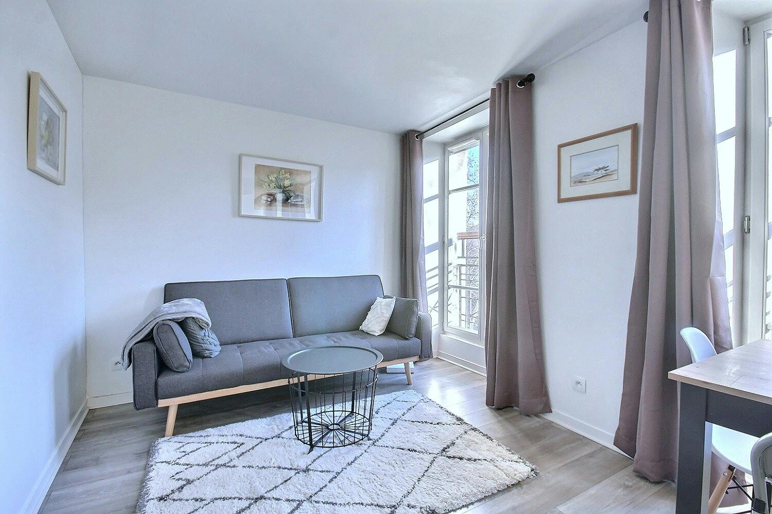 Apartment for rent for €1,484 per month in Paris, Avenue Jean Jaurès