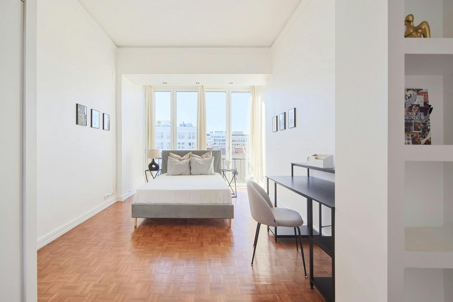 Avenida Defensores de Chaves, Lisbon preview