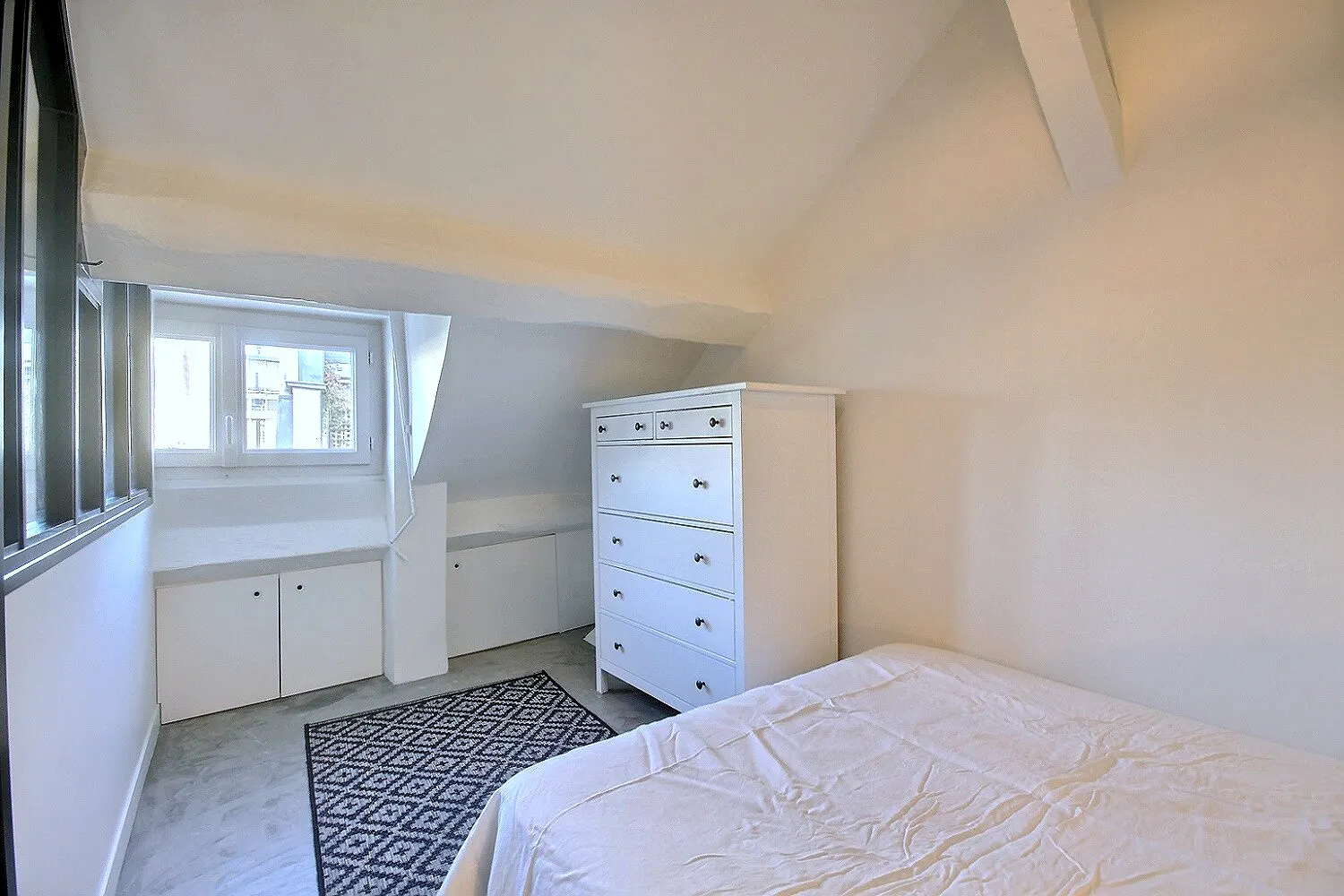 1-Bedroom Apartment in Rue Guisarde, Paris (1480051) ROOM 1