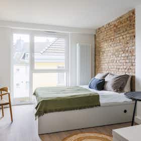 单间公寓 正在以 €1,229 的月租出租，其位于 Aachen, Mefferdatisstraße