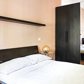 Private room for rent for €555 per month in Milan, Via Federico Tesio