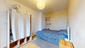 Отдельная комната сдается в аренду за 390 € в месяц в Nîmes, Route de Beaucaire