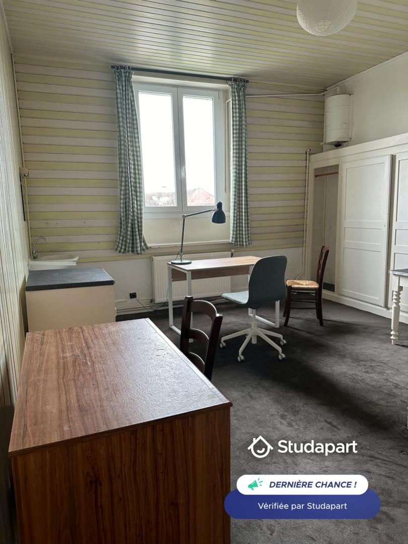 Voir la photo 1/5 du type room à Lille