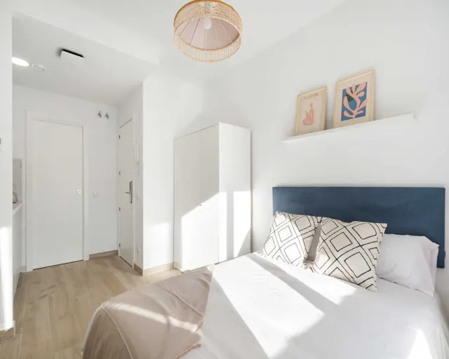 Private room in Calle de las Magnolias, Madrid (1480515) room image 2