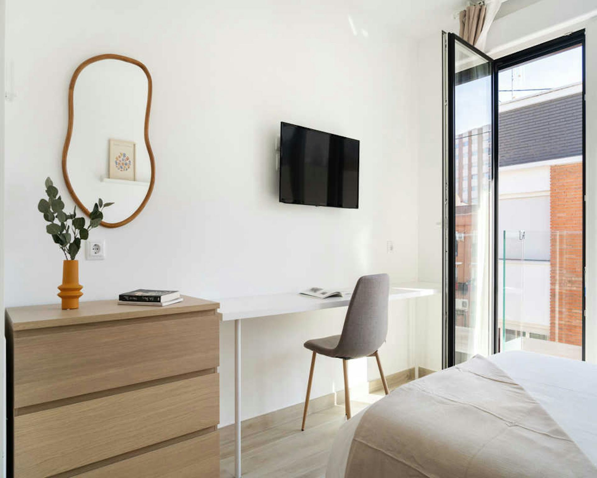 Calle de las Magnolias, Madrid preview