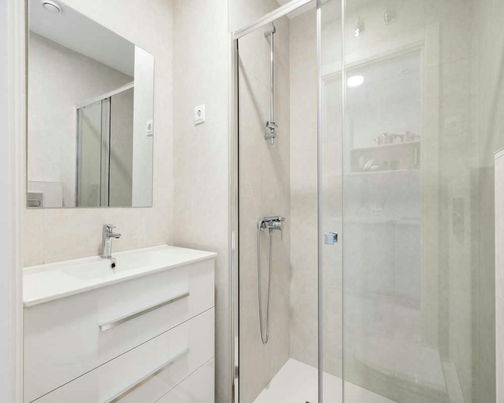 Calle de las Magnolias, Madrid preview