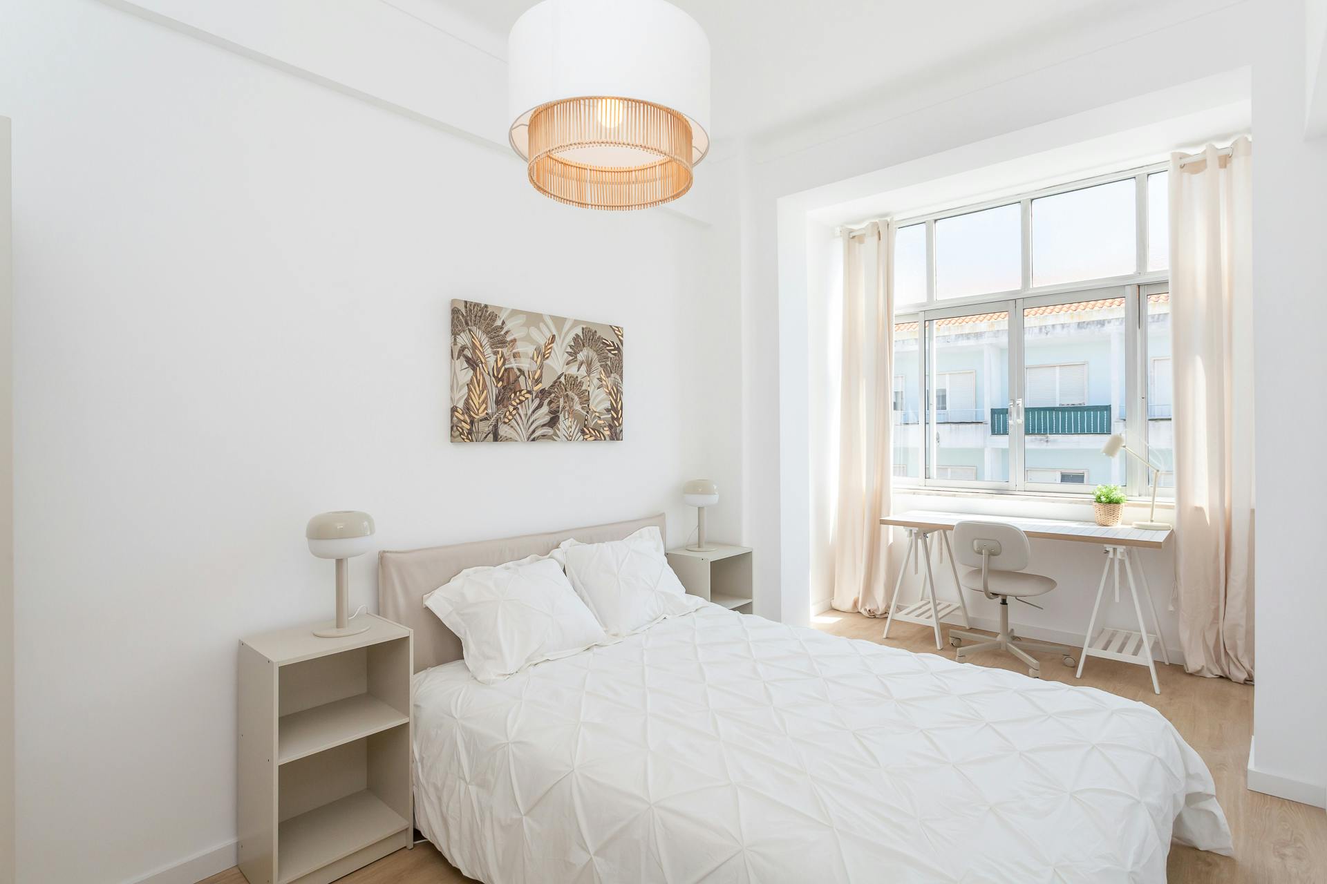 Private room for rent for €450 per month in Seixal, Rua Padre António Vieira