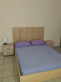 Private room for rent for €400 per month in Athens, Acharnon