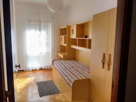 Private room for rent for €280 per month in Castelo Branco, Rua Doutor Manuel Lopes Louro