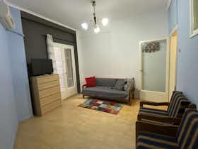 Appartement te huur voor € 450 per maand in Thessaloníki, Arrianou