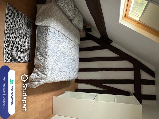 Private room for rent on Rue des Violettes, Évreux