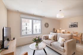 Lägenhet att hyra för 1 440 € i månaden i Le Raincy, Allée Gambetta