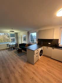 Appartement te huur voor € 2.000 per maand in Hamburg, Hellbrookkamp