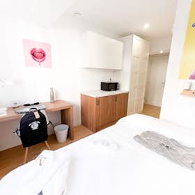 Privé kamer te huur voor € 700 per maand in Segovia, Calle Blanca de Silos