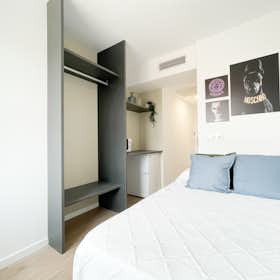  Wohnheim for rent for 550 € per month in Salamanca, Calle del Papa Luna