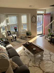 Appartement à louer pour $2,400/mois à Hendersonville, Sanders Ferry Rd