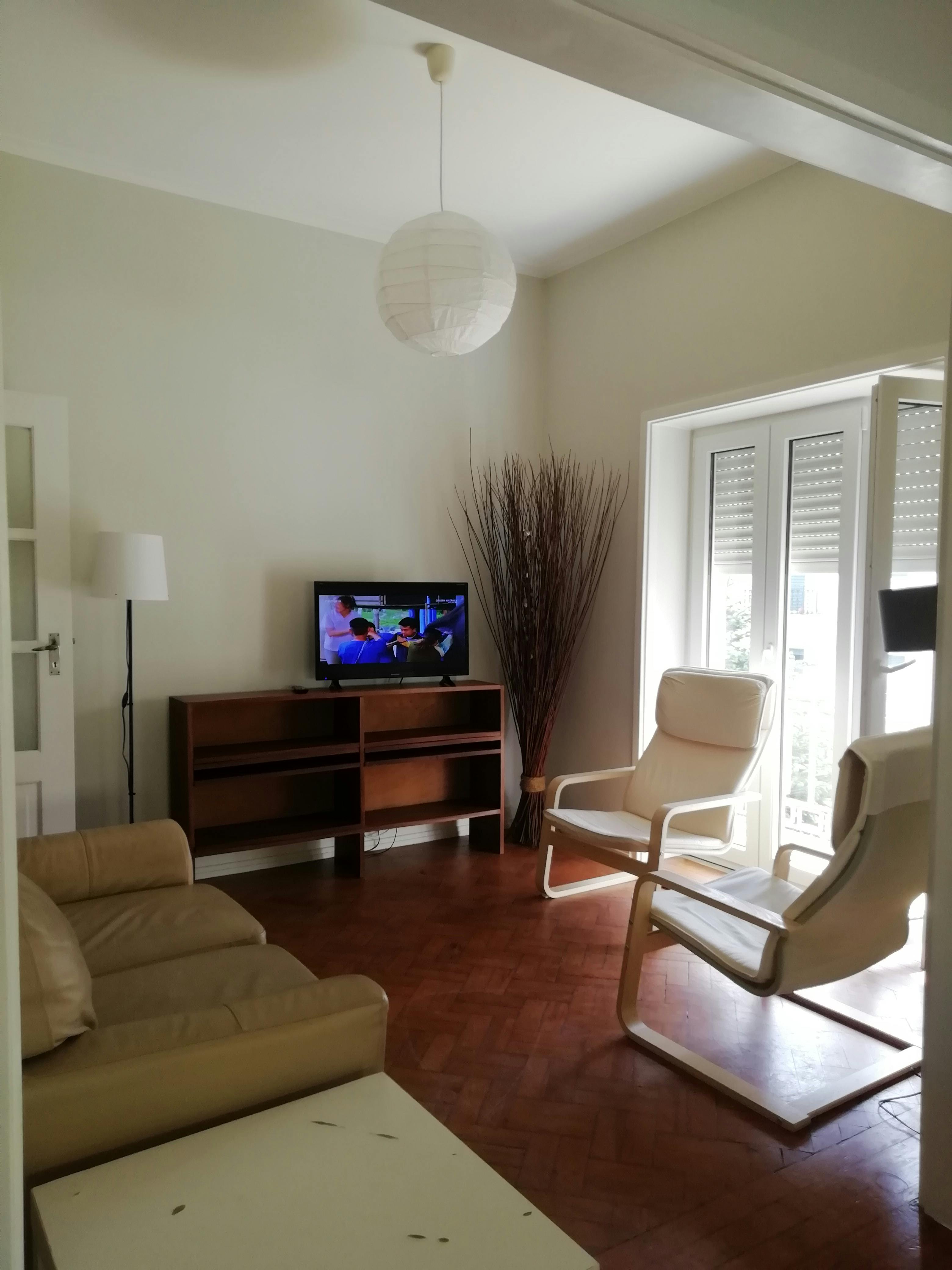 Apartment for rent for €1,600 per month in Coimbra, Rua Diogo Castilho