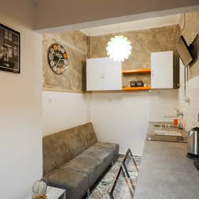 Mieszkanie do wynajęcia za 650 € miesięcznie w mieście Athens, Ailianou