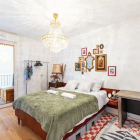 Apartamento para alugar por € 1.400 por mês em Issy-les-Moulineaux, Rue Jean-Jacques Rousseau