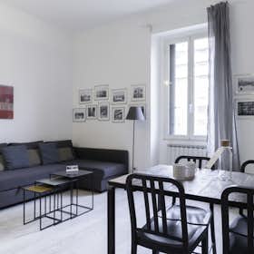 Apartment for rent for €2,050 per month in Milan, Via Angelo della Pergola