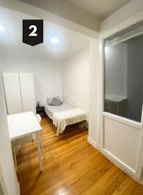 Приватна кімната за оренду для 390 EUR на місяць у Bilbao, Cocherito Bilbao kalea