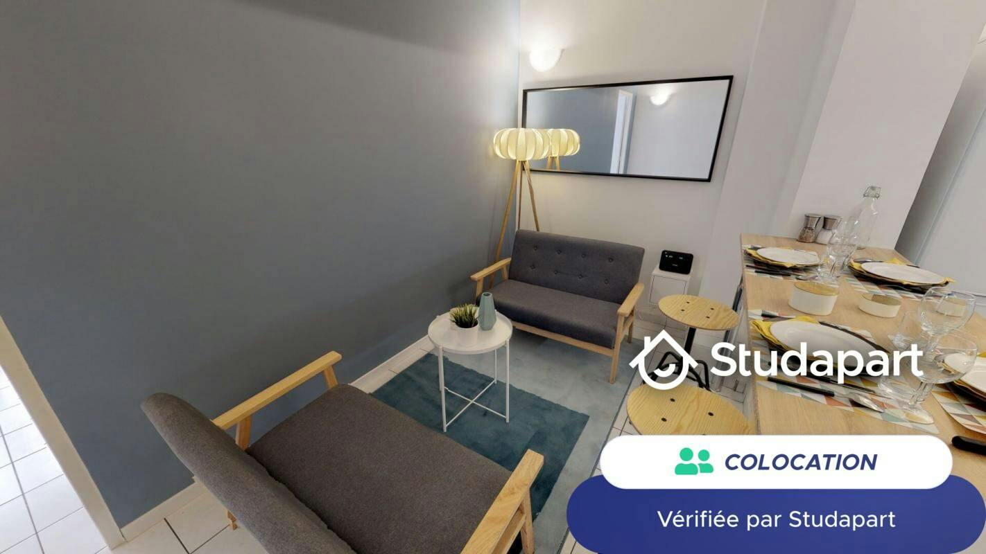 Private room for rent on Rue Neuve, Lyon - Plus