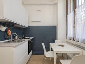 Studio for rent for €1,276 per month in Milan, Via Accademia
