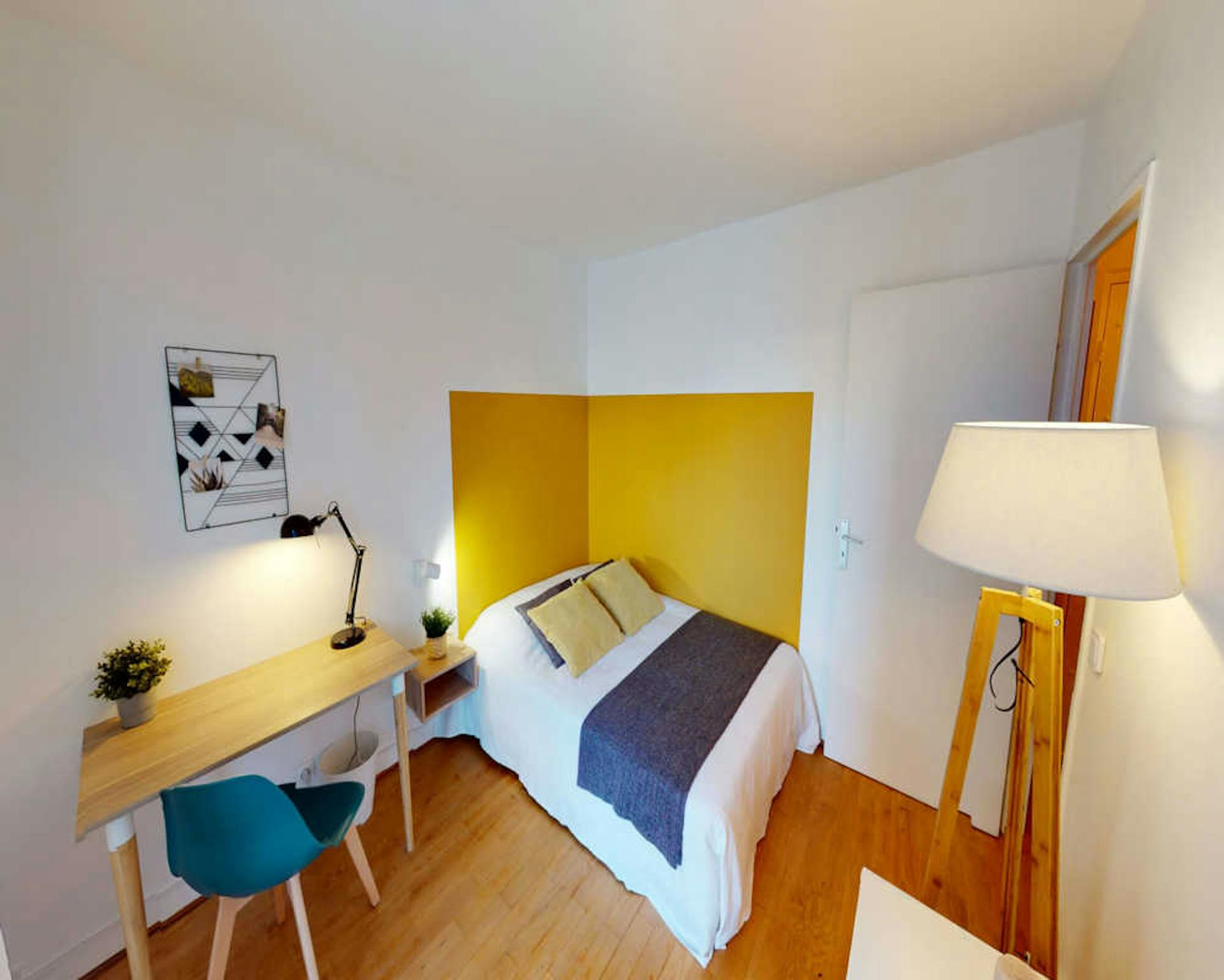 Rue Juge, Paris preview