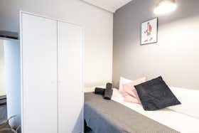 Private room for rent for €480 per month in Madrid, Calle del Conde de Romanones