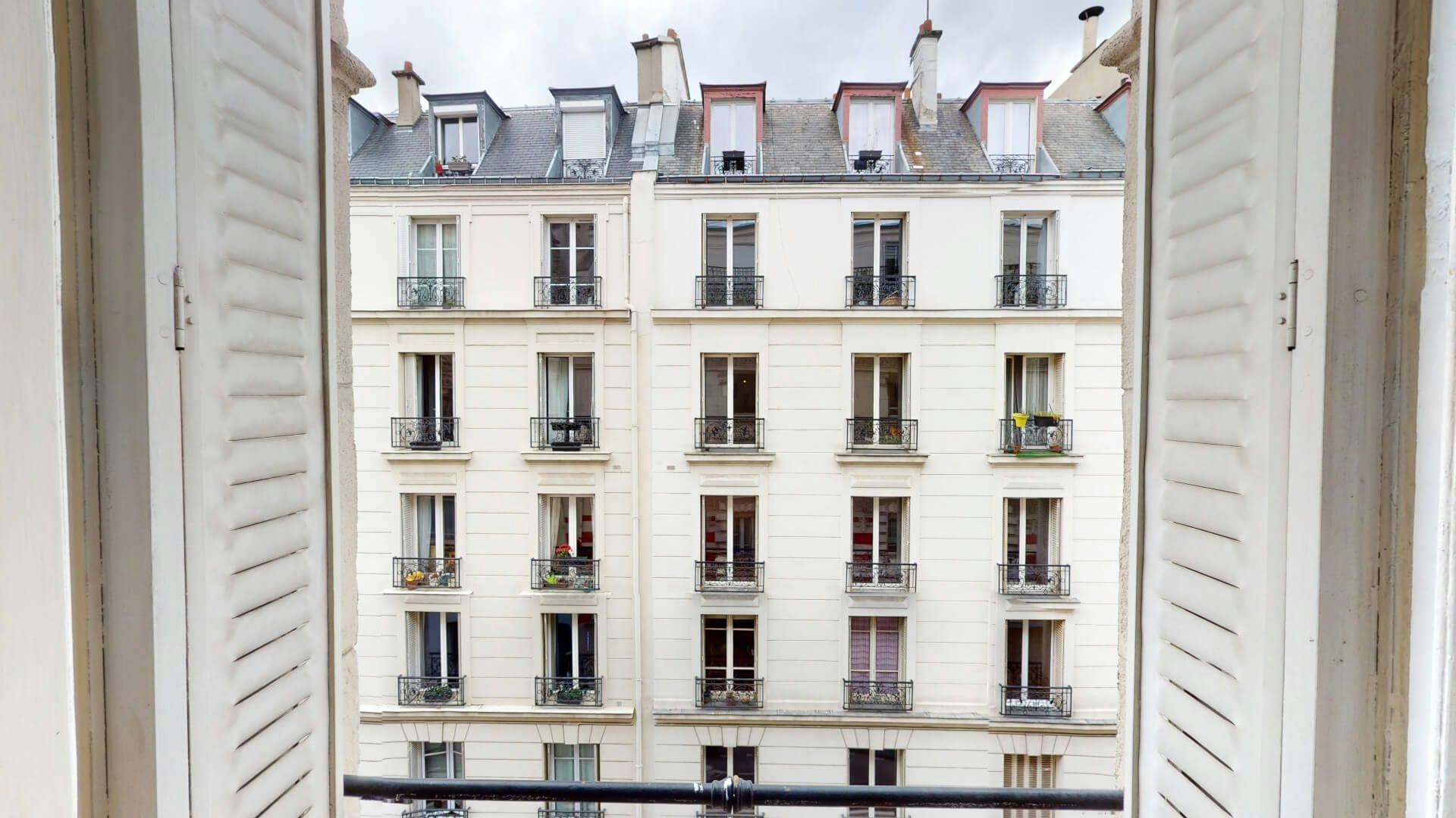 Rue le Marois, Paris - in Paris