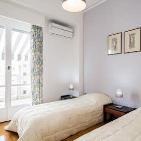 Privé kamer for rent for € 449 per month in Athens, Alkamenous