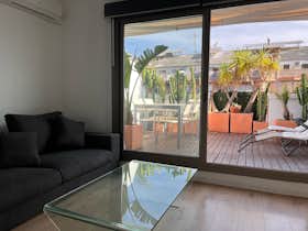 Apartamento para alugar por € 2.600 por mês em Barcelona, Rambla de l'Onze de Setembre