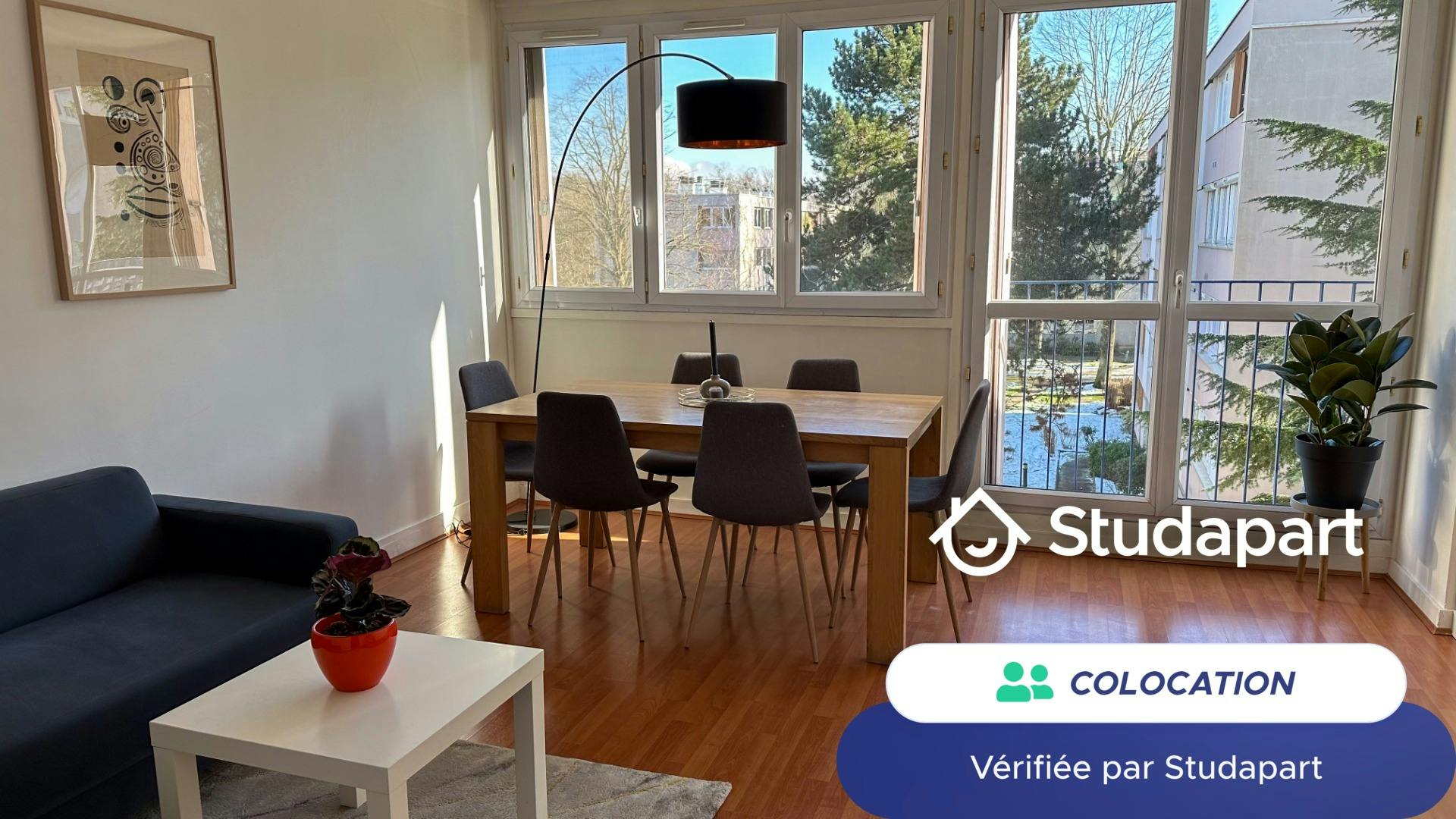 Private room for rent for €630 per month in Jouy-en-Josas, Allée de Josas