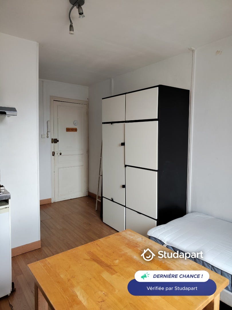 Mieszkanie do wynajęcia za 410 € miesięcznie w mieście Dijon, Rue de Tivoli