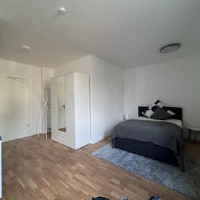 Wohnung zu mieten für 1.230 € pro Monat in Berlin, Crailsheimer Straße