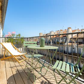 Studio para alugar por € 780 por mês em Marseille, Cours Lieutaud