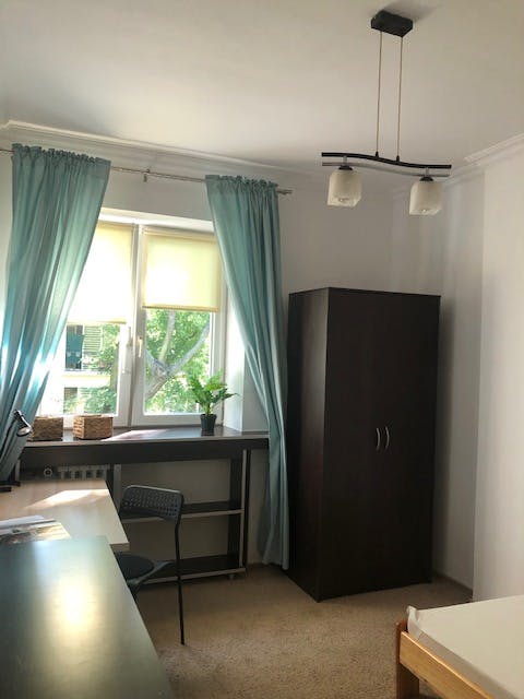 Private room for rent for PLN 1,300 per month in Łódź, ulica Komunardów